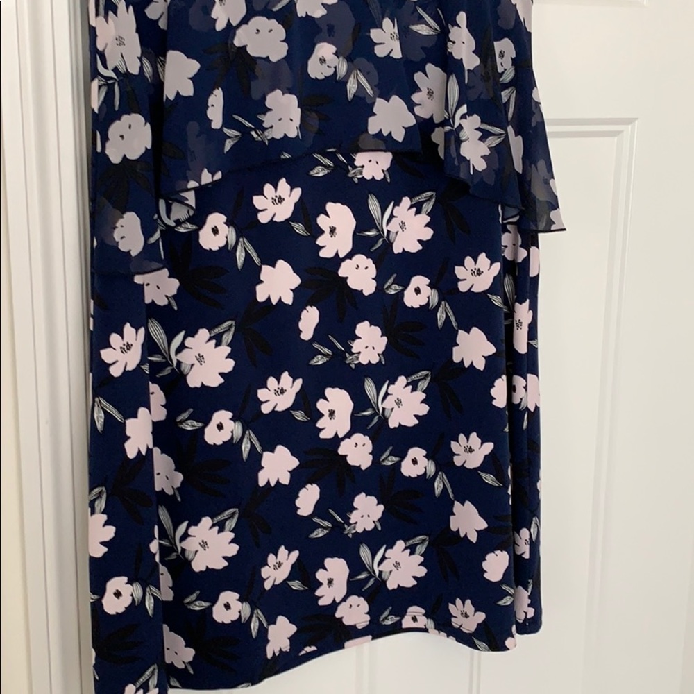 Floral dress - Picture 4 of 4